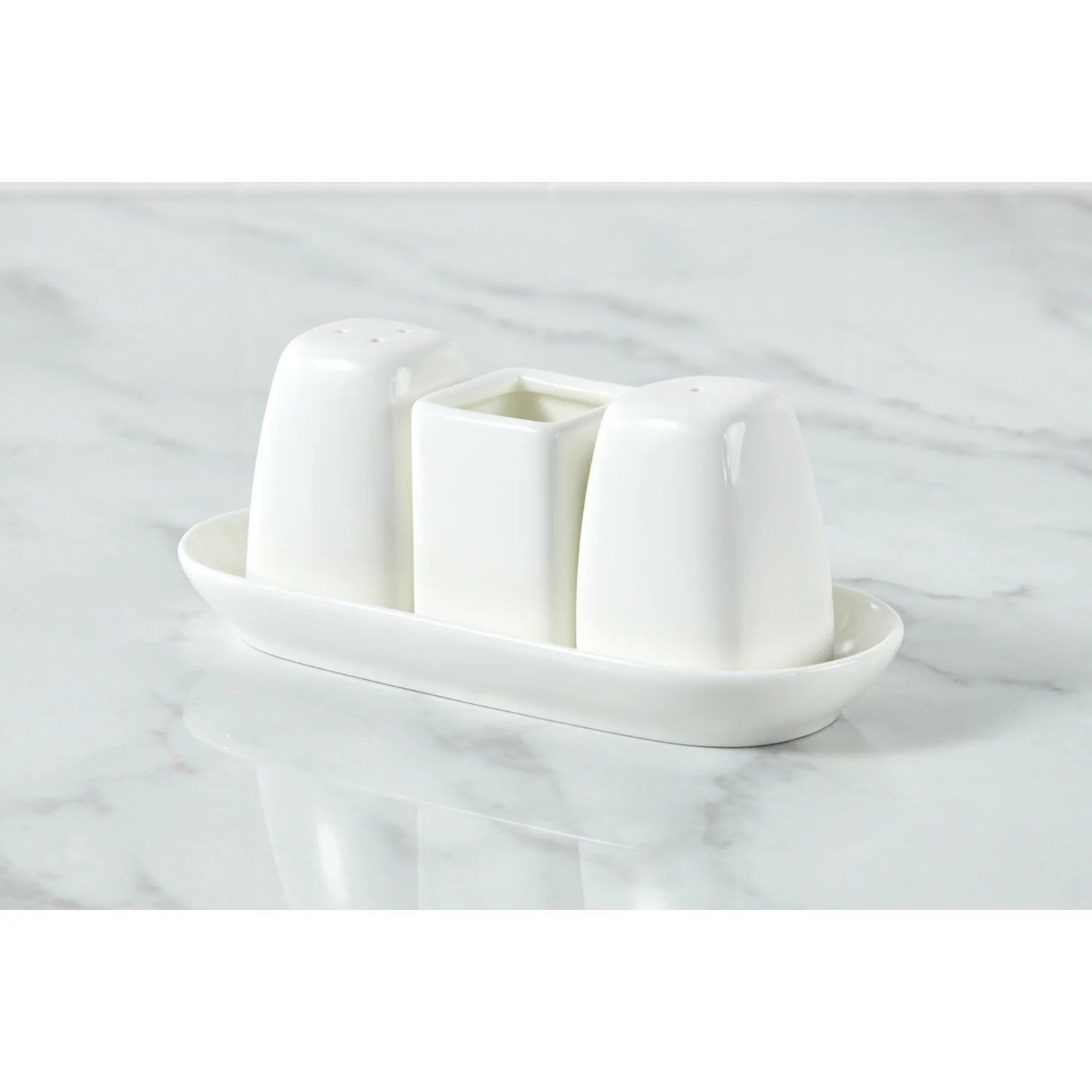 طقم للملح والفلفل 4 قطع من Wilmax Ilona - أبيض