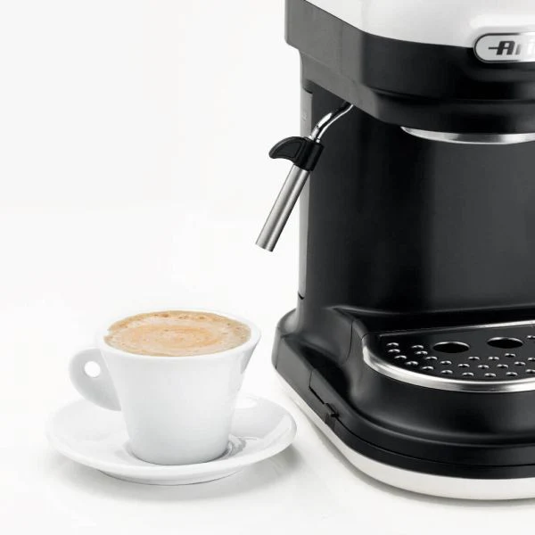 ماكينة إسبريسو من Ariete Moderna 1318 - أبيض - Image 3