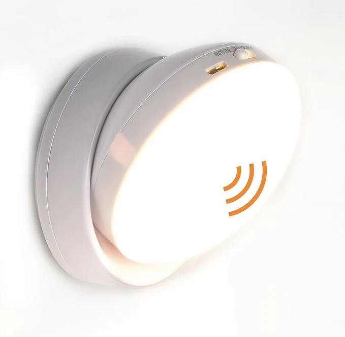 مصباح جداري داخلي LED مع مستشعر الحركة، قابل لإعادة الشحن عبر USB، قابل للدوران 360 درجة