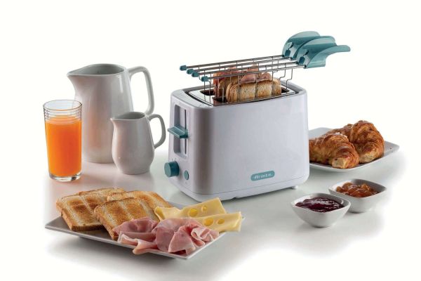 توستر بفتحتين من Ariete New Breakfast 157 - Image 4