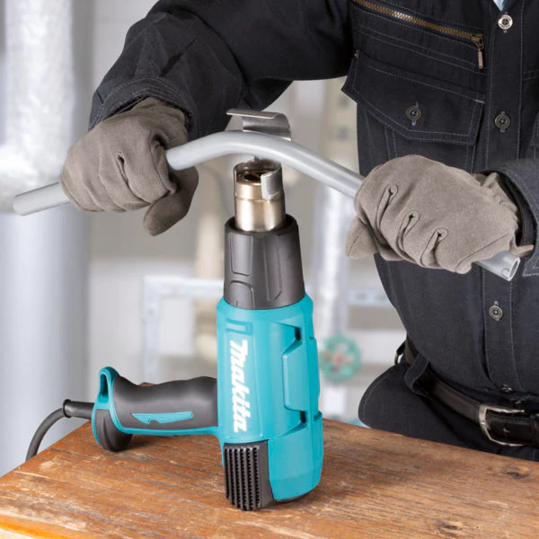 سشوار هواء ساخن 2000 واط HG6530V من ماكيتا Makita - Image 2