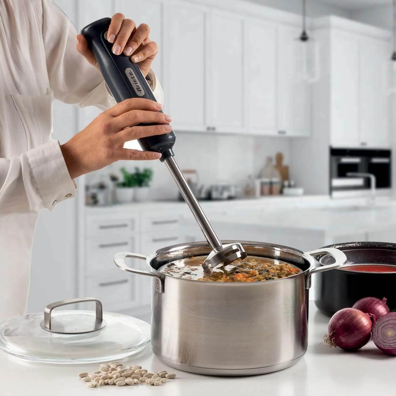 طقم خلاط يدوي 3 في 1 من Ariete New Breakfast 601 - أسود - Image 5