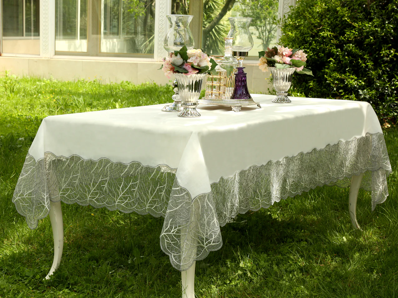 مفرش طاولة 160*300سم بتصميم Loren من Daimon Home - كريمي
