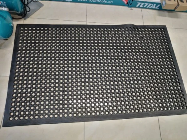 دعسه كوشوك 90*150 سم مع نهاية درج