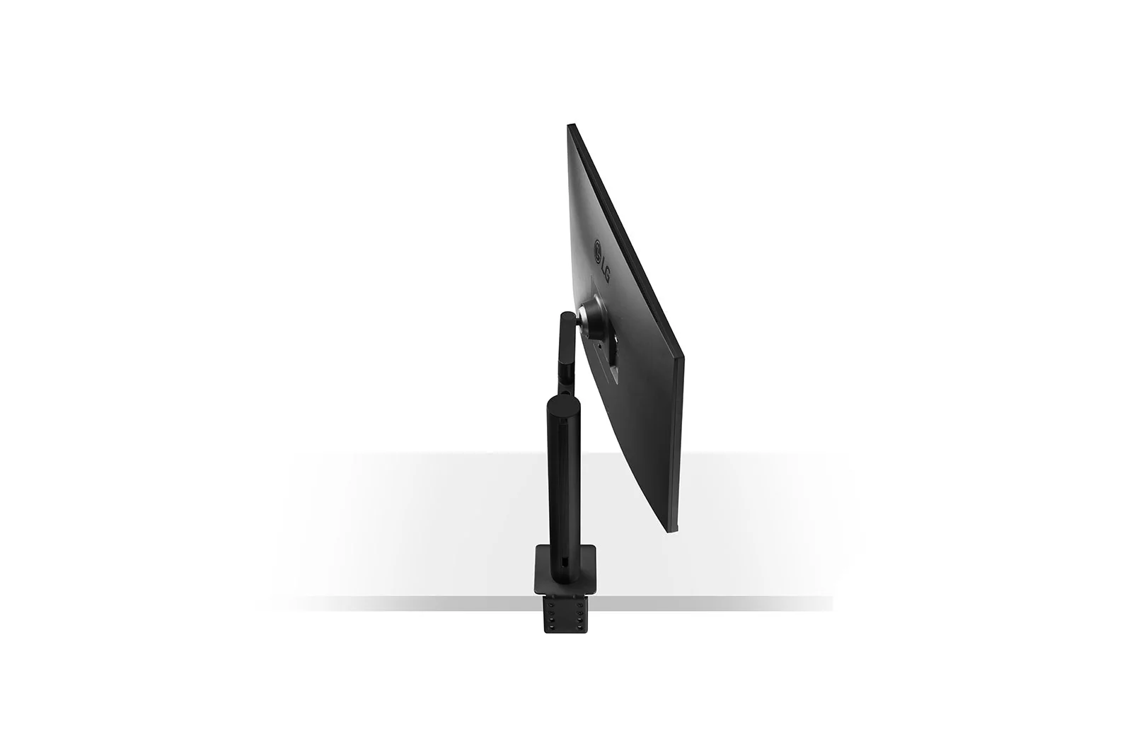 شاشة UltraFine حجم 32 بوصة بمنفذ USB C و تصميم مريح من ال جي - Image 10