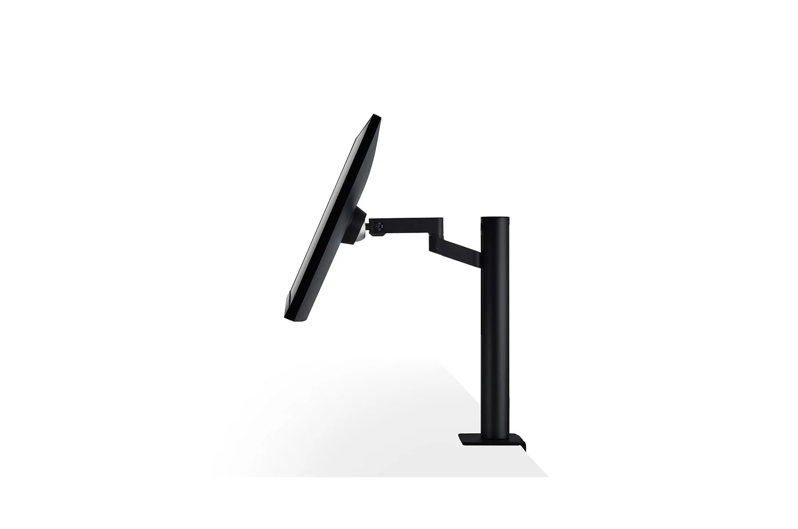 شاشة UltraFine حجم 32 بوصة بمنفذ USB C و تصميم مريح من ال جي - Image 11