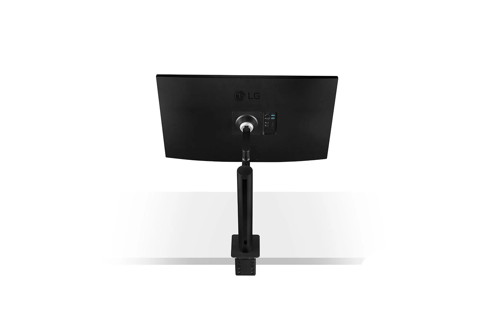 شاشة UltraFine حجم 32 بوصة بمنفذ USB C و تصميم مريح من ال جي - Image 14