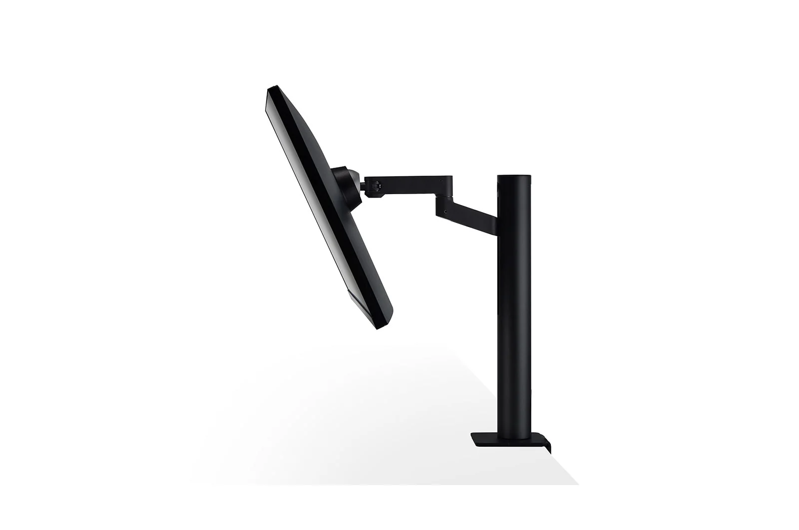 شاشة UltraFine حجم 32 بوصة بمنفذ USB C و تصميم مريح من ال جي - Image 7